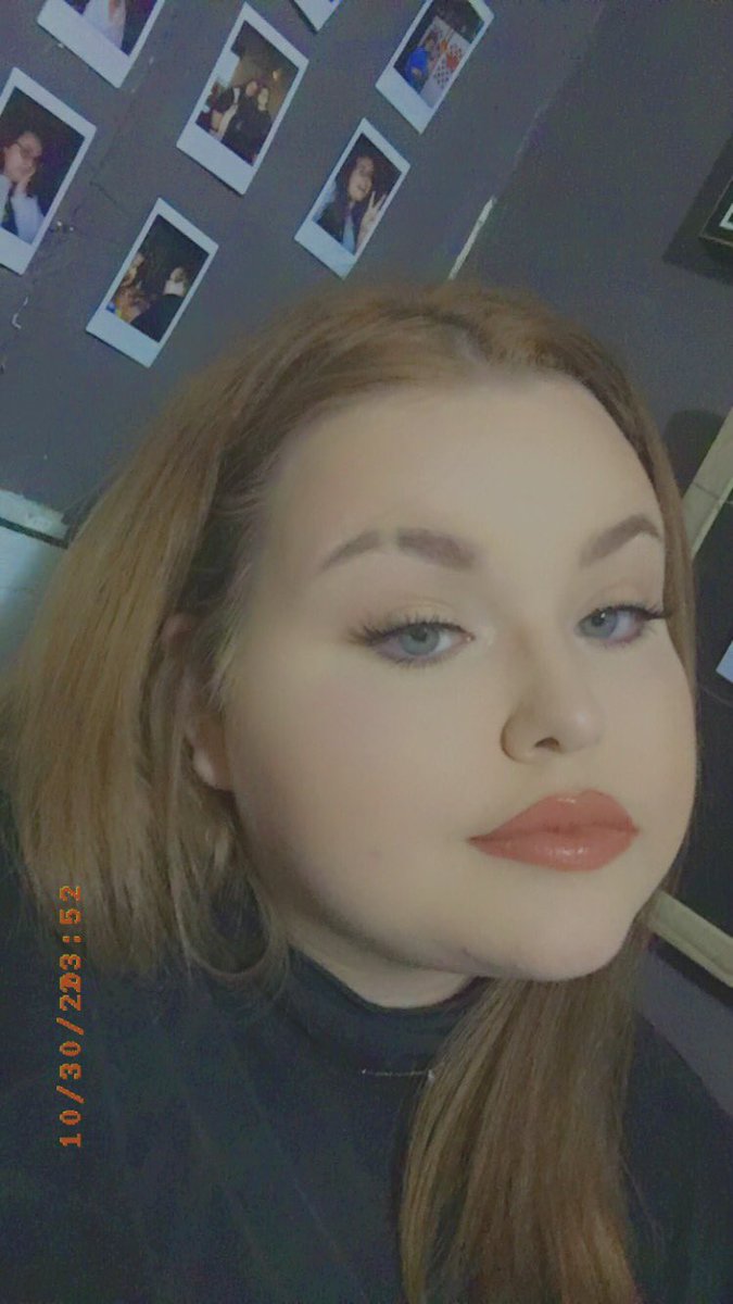 mollynicole99's tweet photo. swear iโm not nearly as straight as i look #celebratetheLGBTQIA #thesearemycolors https://t.co/rfkS2ulUJp