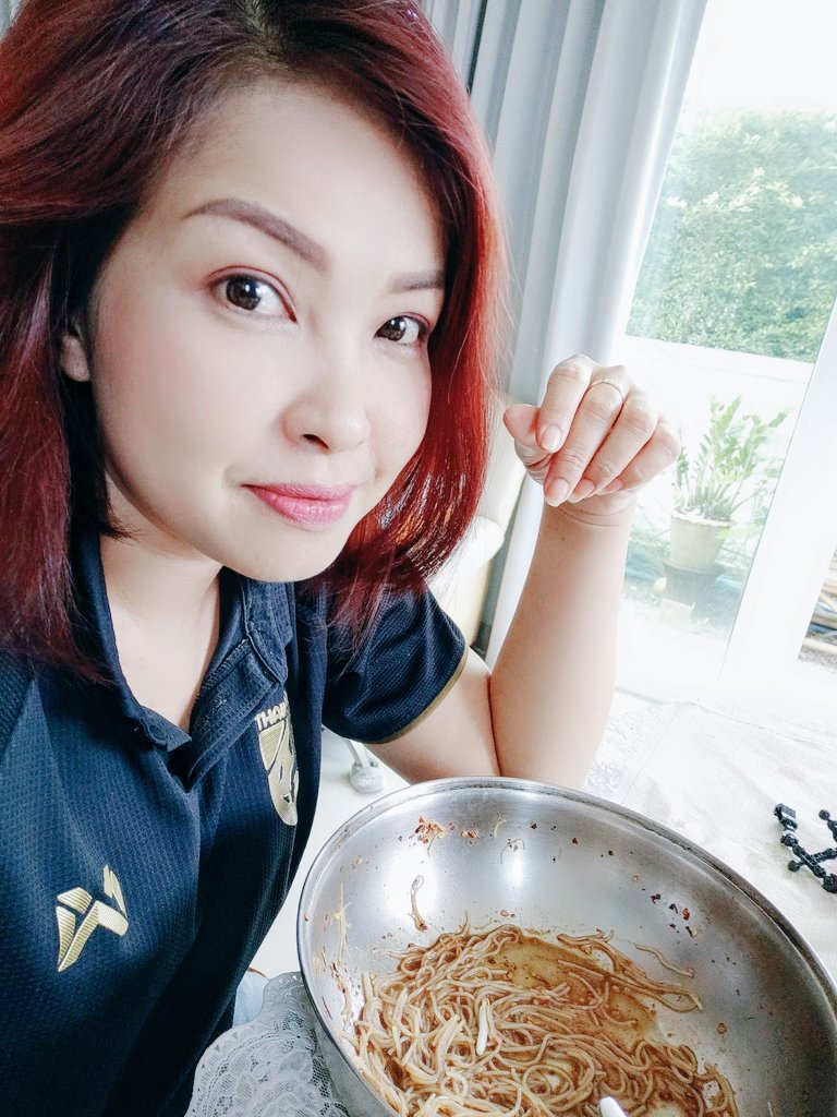 PlezaPatalon's tweet photo. ข้าวปุ้นซาว...หมดแล้วลงได้ https://t.co/bDGCBdQOg5