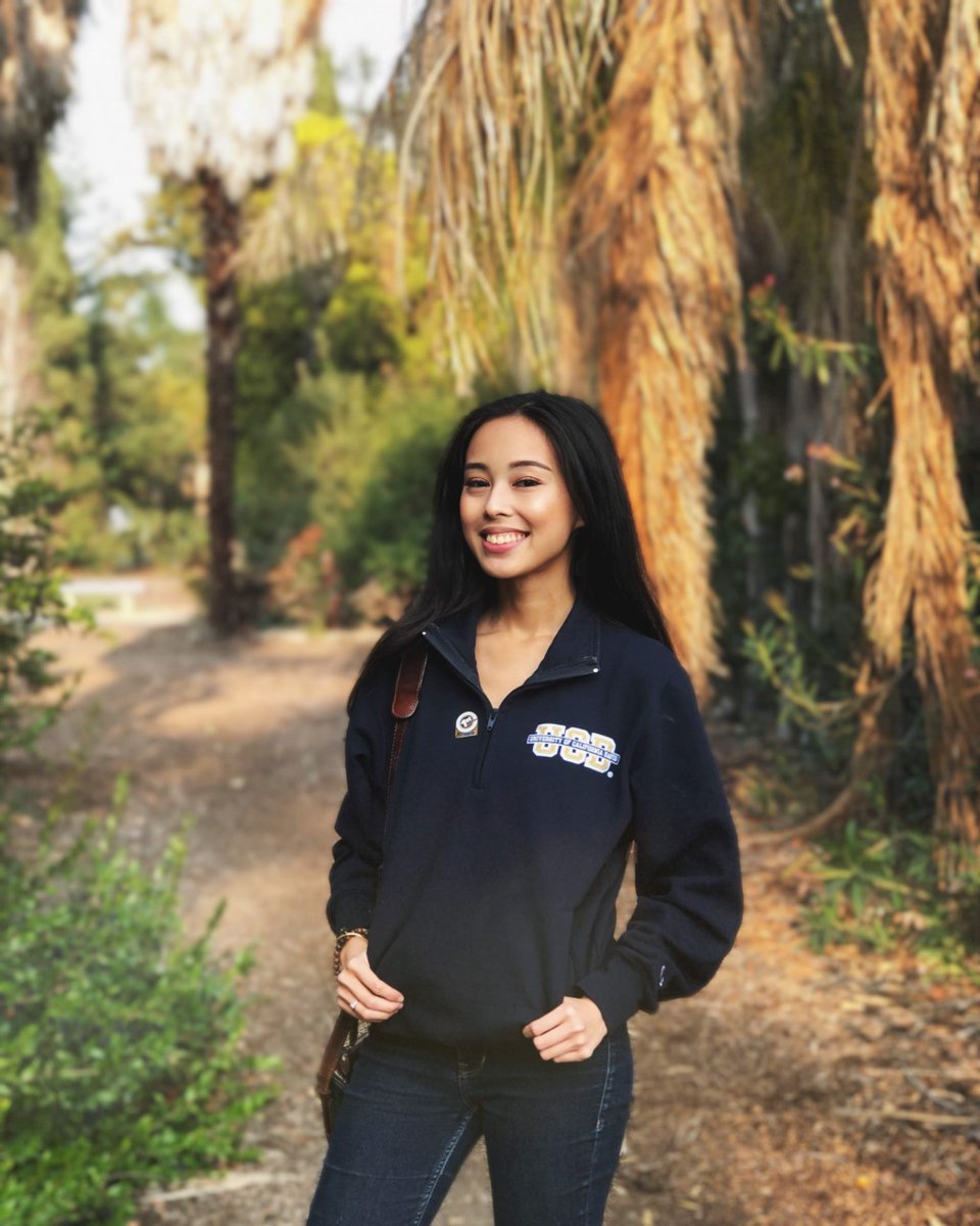 UofCalifornia's tweet image. “Being a #firstgen student at @ucdavis means that I have the opportunity to be the pioneer for my younger siblings, I aim to set an example that will inspire them to also pursue higher education in the future.”—Shannen Recio (@shannenrecio) #CelebrateFirstGen #FirstGenUCDavis