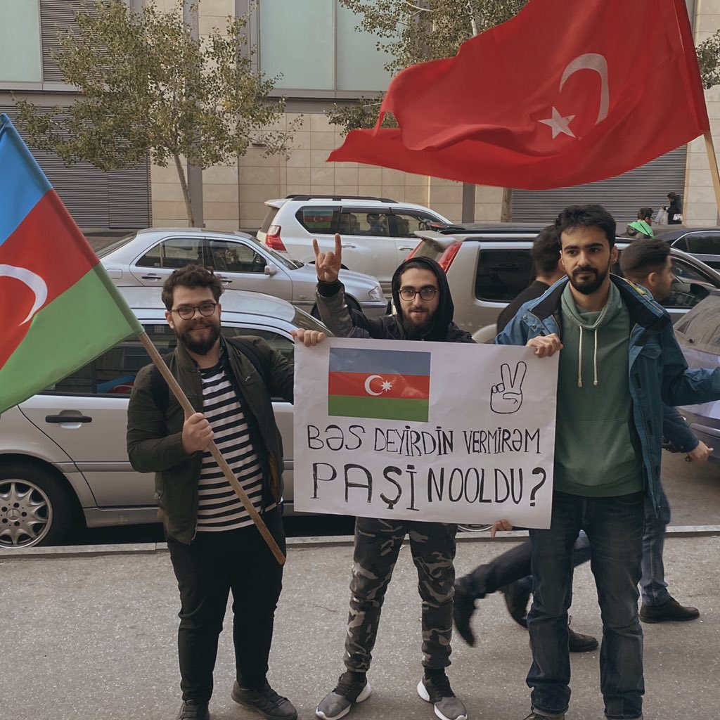 resulazeroglu's tweet photo. Noldu paşi?! #KarabakhisAzerbaijan #SusaAzərbaycandır #Azerbaijan https://t.co/bDSo9acly9