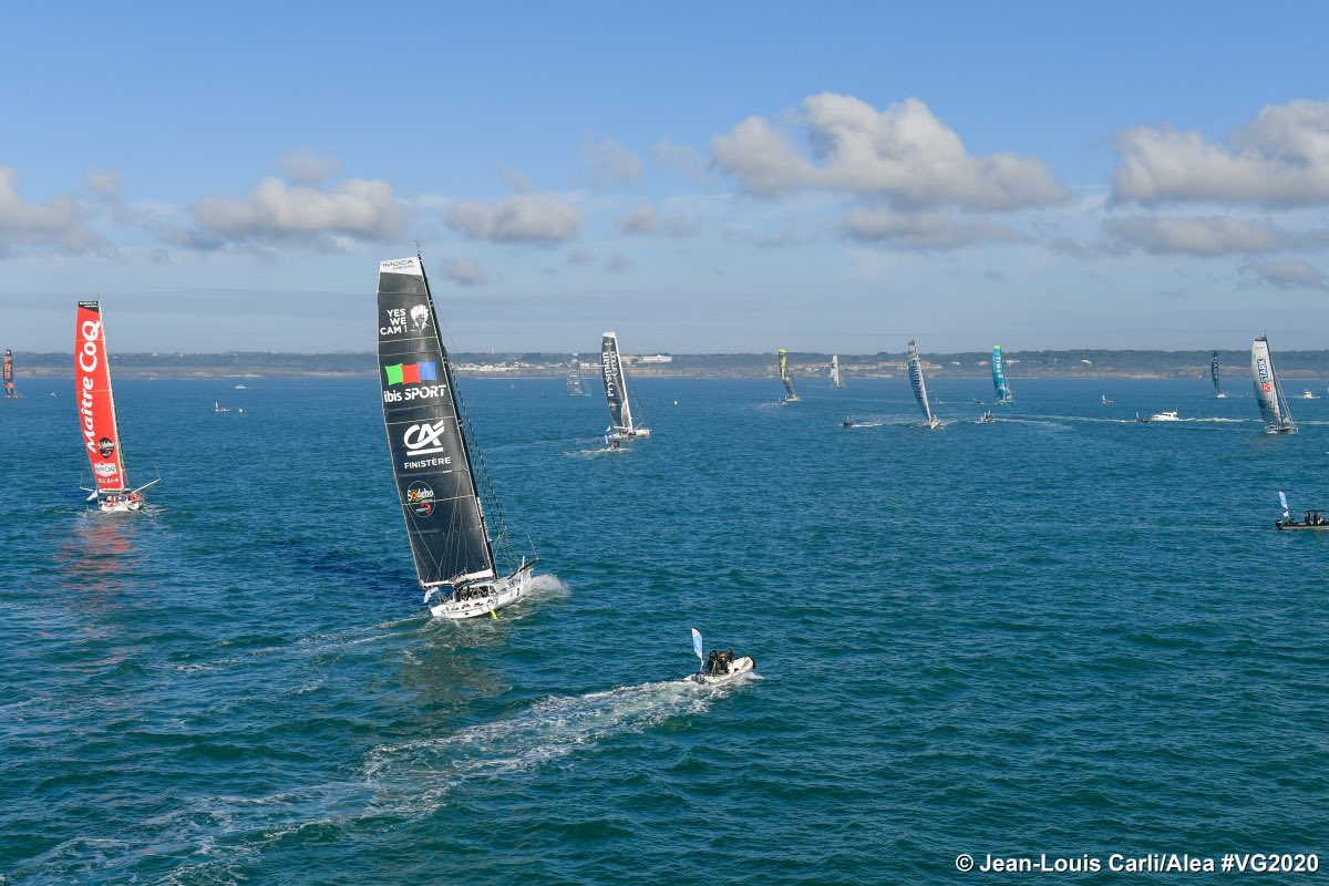 JeanLecam's tweet photo. 👋 et voilà Jean et Hubert ont retrouvé leur liberté ! C’est parti pour un Tour du Monde 🌍 
@VendeeGlobe #VG2020 #yeswecam #ibisport @ca_finistere https://t.co/GAmVCgI44T