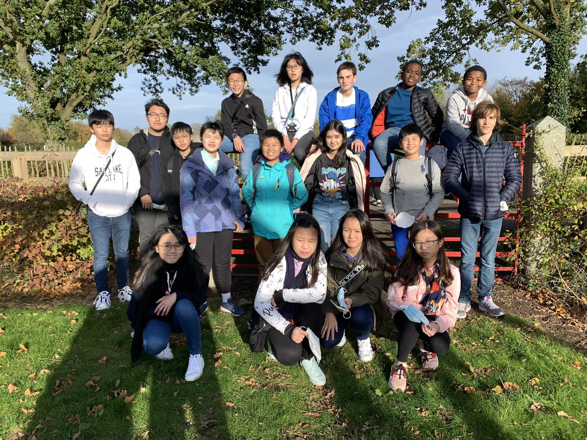 RsdBoarding's tweet photo. A LITTLE BIT OF FUN 🥳| we are family! 💕🤎
.
.
#rsd #iloveboarding #rsdboarding https://t.co/BRheOuiHE2
