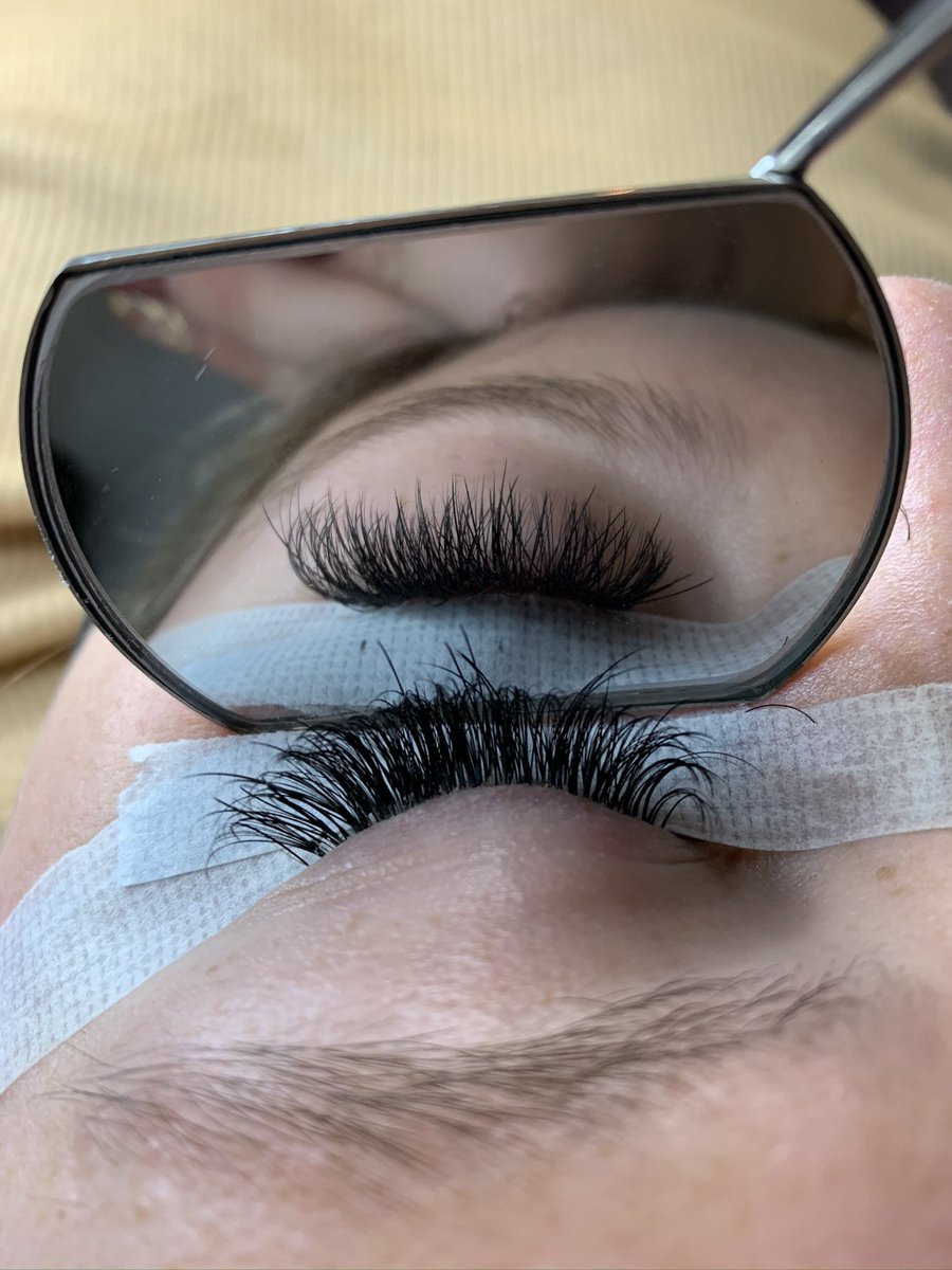 paige_alyssaa tweet media