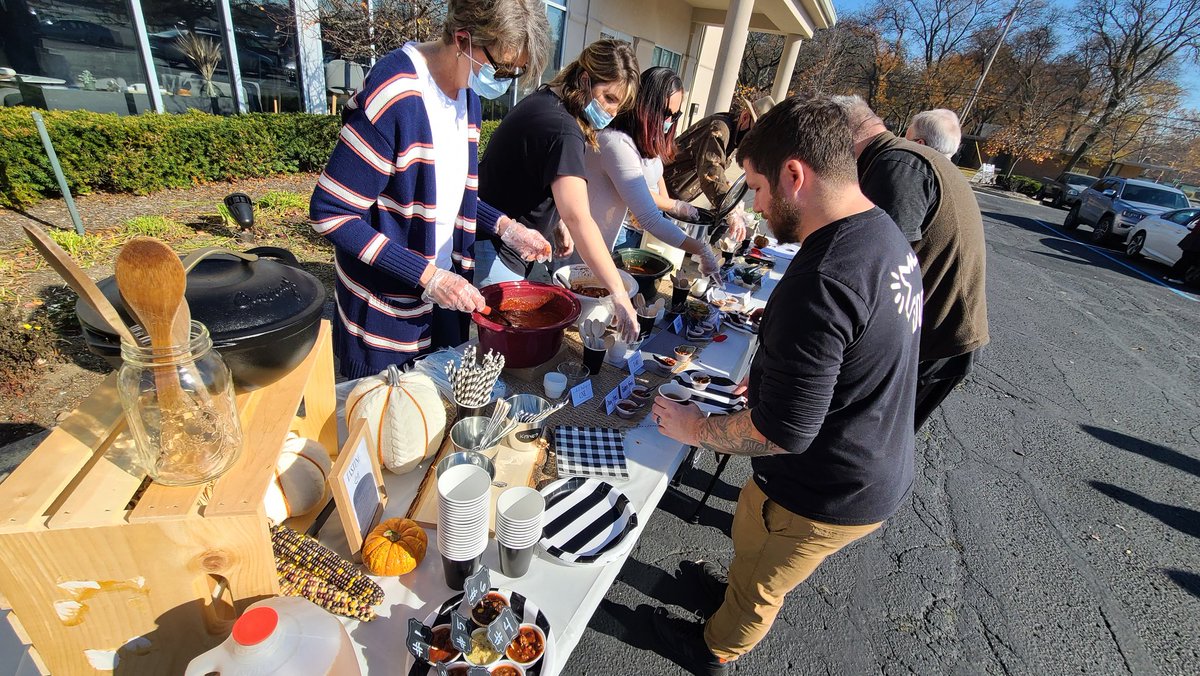 createwithn8yt's tweet photo. 72 and sunny in November...perfect day for an (Covid safe) outdoor chilli cook-off at church!
#Chilli #chillicontest #CookOff #indiansummer #church #COVIDsafe https://t.co/wK4aPLIGp9