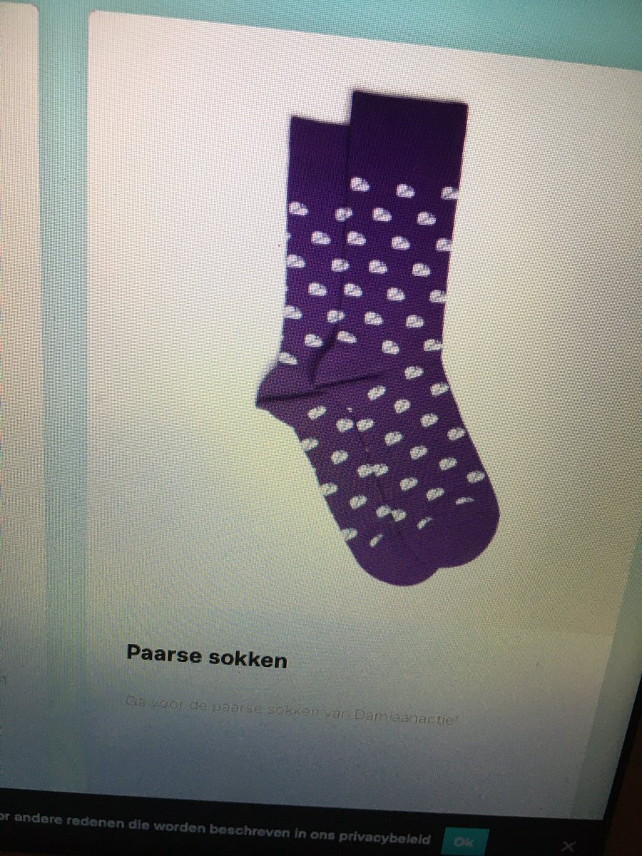 Legit net ontdekt dat ze ook paarse sokken hebben en ja nu heb ik die dus ook besteld want sokken kunt ge nooit te veel hebben toch en een goed doel kunt ge ook nooit te veel steunen <a href="/damiaanactie/">Damiaanactie</a> ❤️💛💚💙💜