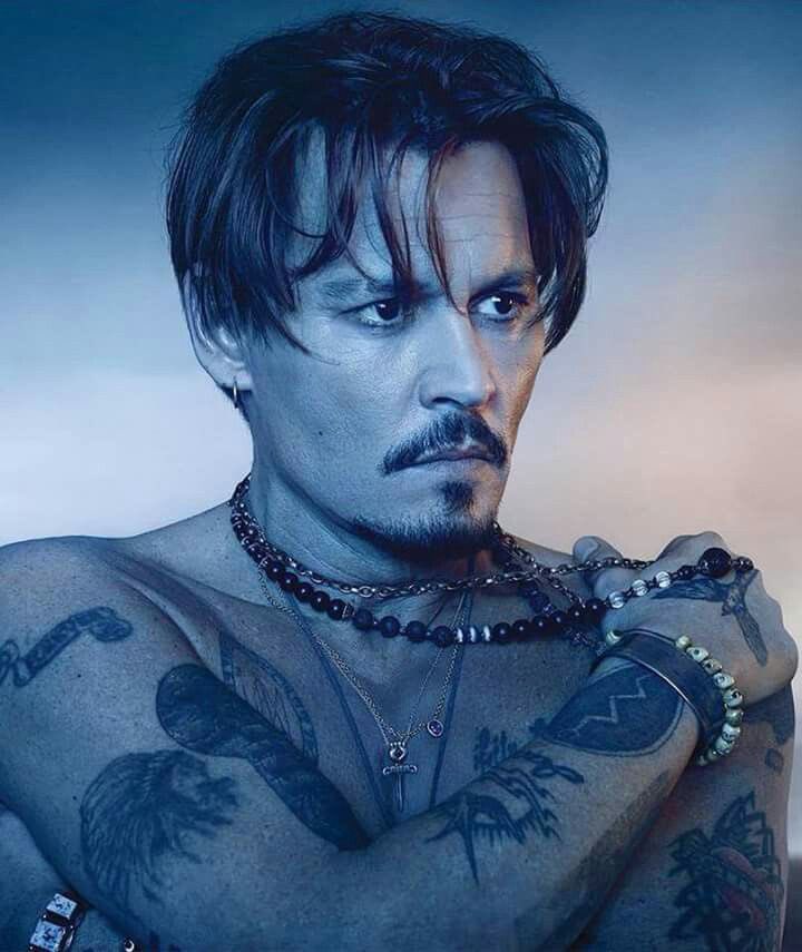 In light of recent events, here’s a thread that explains how important it is to support male victims (abuse, sexual harassment, etc.) who decide to speak up about it. I will be focusing on actors Brendan Fraser and Johnny Depp  #JusticeForJohnnyDepp  #AmberHeardisAnAbuser