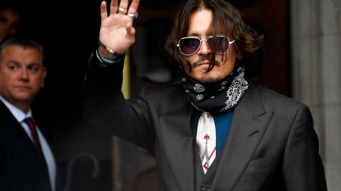 I’m sure by now everyone knows about most of the details in Johnny Depp’s case and it’s just so upsetting when some of you decide to dismiss or ignore them like imagine if he was your dad, brother, friend, husband or whoever else would you still be silent?  #JusticeForJohnnyDepp