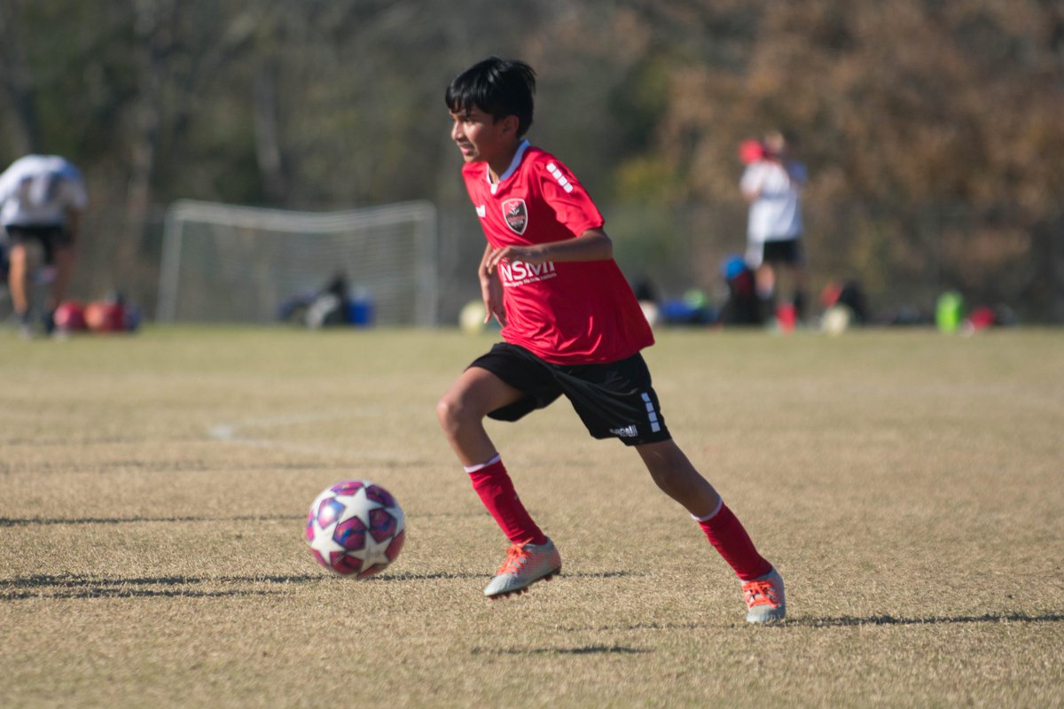 10bblack's tweet photo. Pics vs CVU (3/3) @loudounsc #RepTheRed https://t.co/0CMdOKrs9e