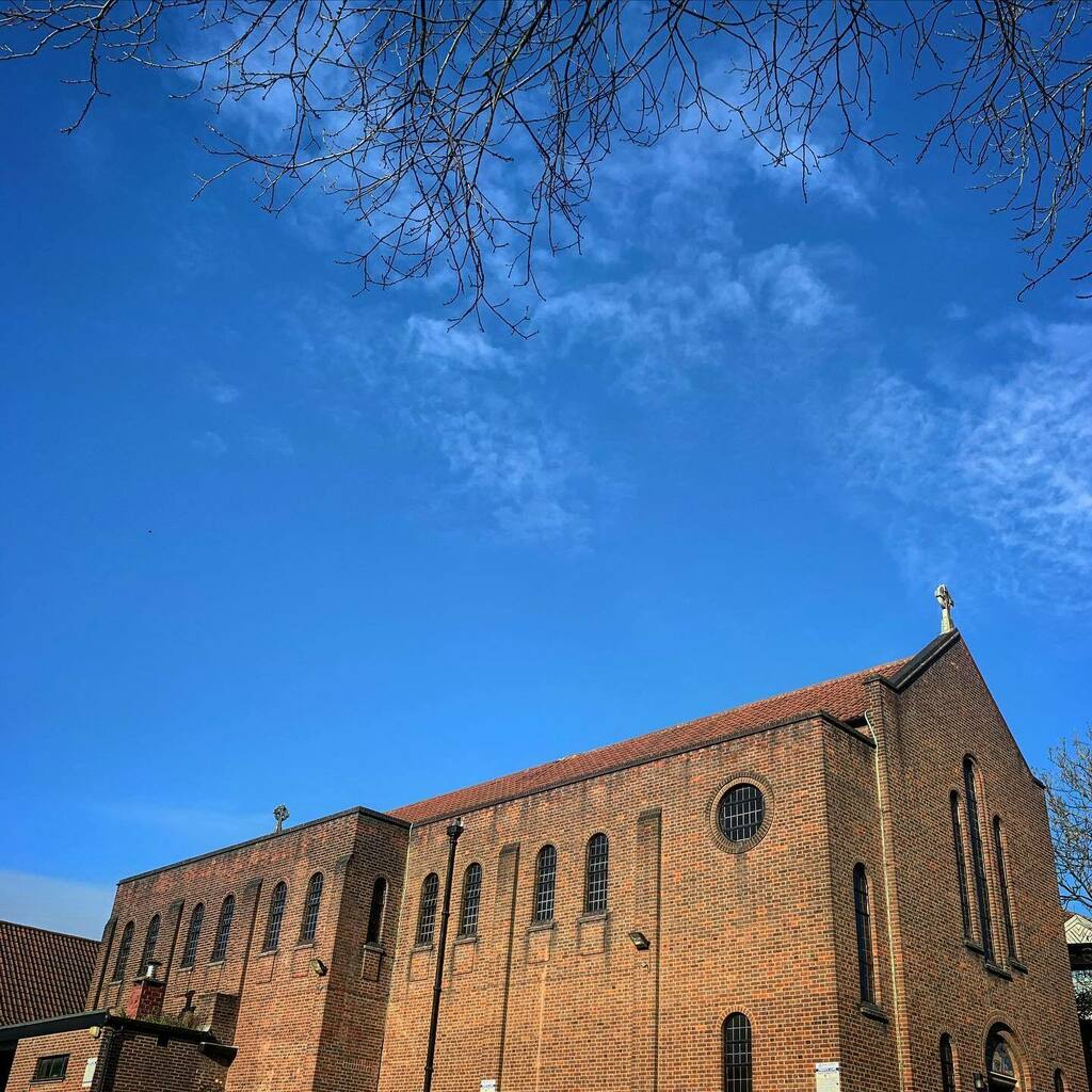 DansLowNotes's tweet image. Church
:
:
#church #bluesky #architecture #architecturelovers #architecturalphotography #architecturephotography #sensational_architecture  #architecture_view #pocket_architecture
#london #finchley 
#lookingup_architecture #lookingup #lookingupclub instagr.am/p/CHVkQa5pCbZ/