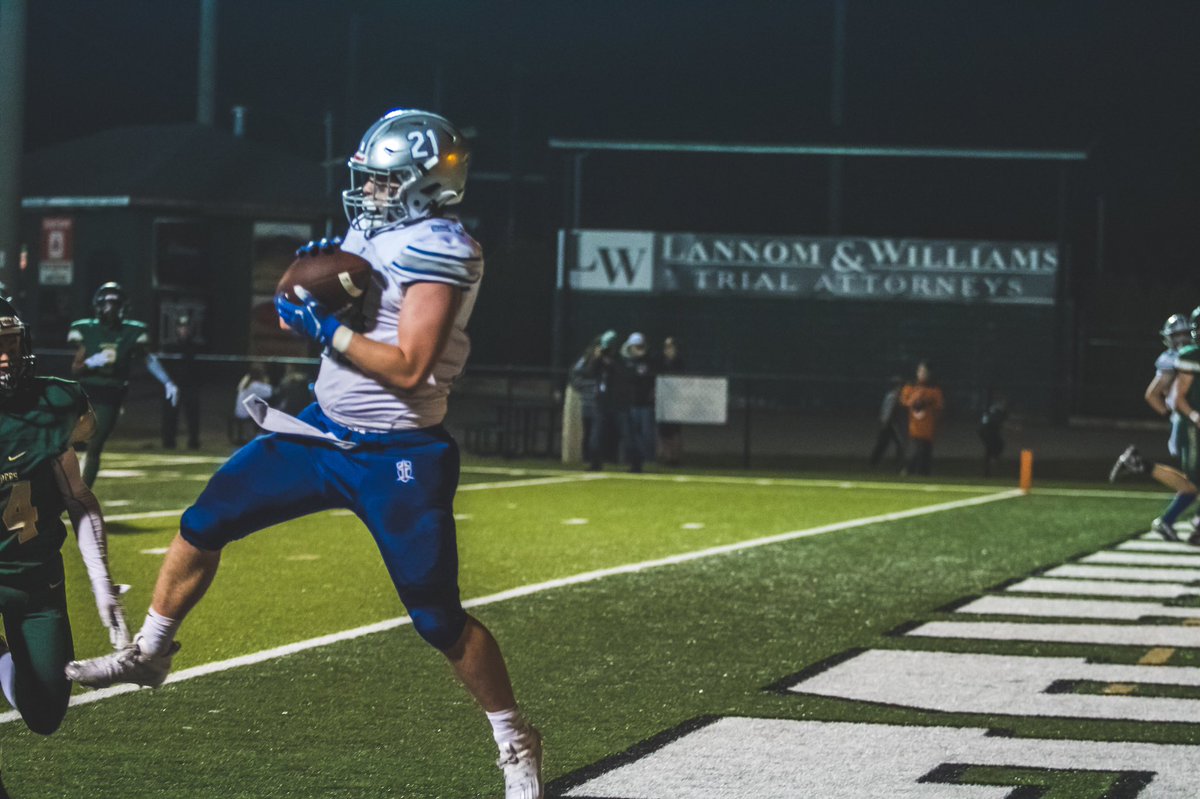 JCEagleFootball's tweet photo. Friday night we had a few new faces join the top 5 career receiving yards list!

Drae Bowles 2,569 yards
WILL CISCO 1,887 yards*
DANYA BROOKS 1,882 yards*
Zach Simpson 1,879 yards
Johnny Payne 1,788 yards https://t.co/r0gVfpbqgJ