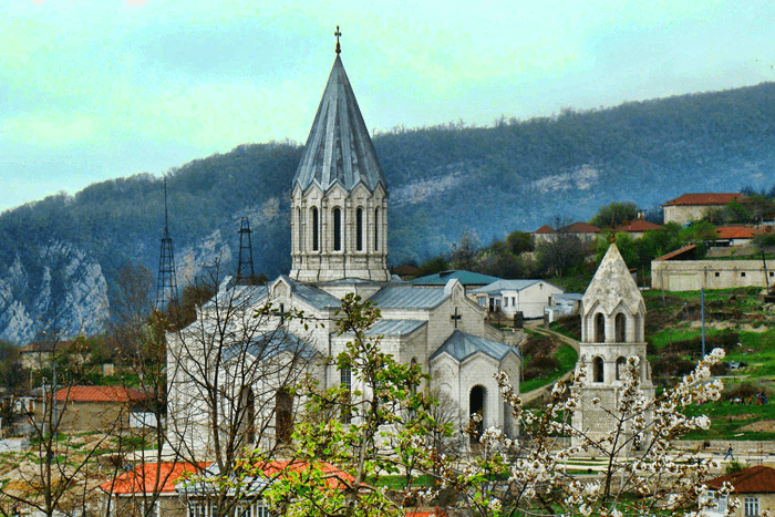 AmArtsakh's tweet photo. #Shoushi is located in the heart of #Artsakh, at an altitude of 1400 meters above sea level. Due to its geographical location, Shoushi served as a strategically important fortress-city in the #Armenian principality of Varanda during the Middle Ages and through the 18th century. https://t.co/R3kgRFglpN