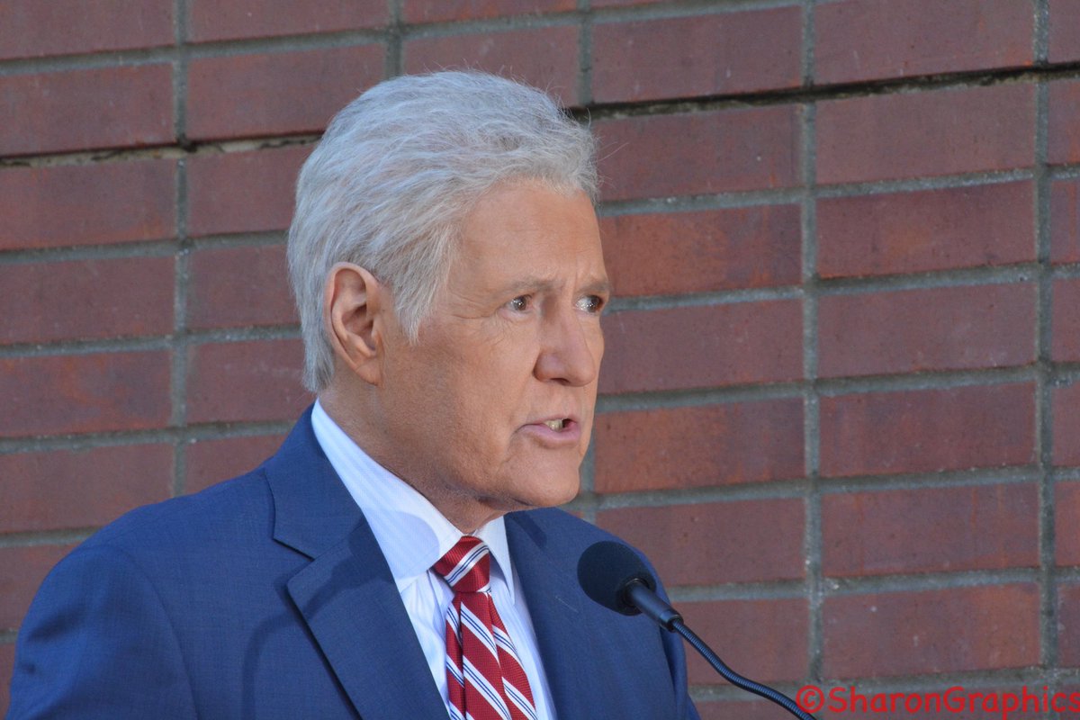 1SharonGraphics's tweet image. Rest In Peace Alex Trebex