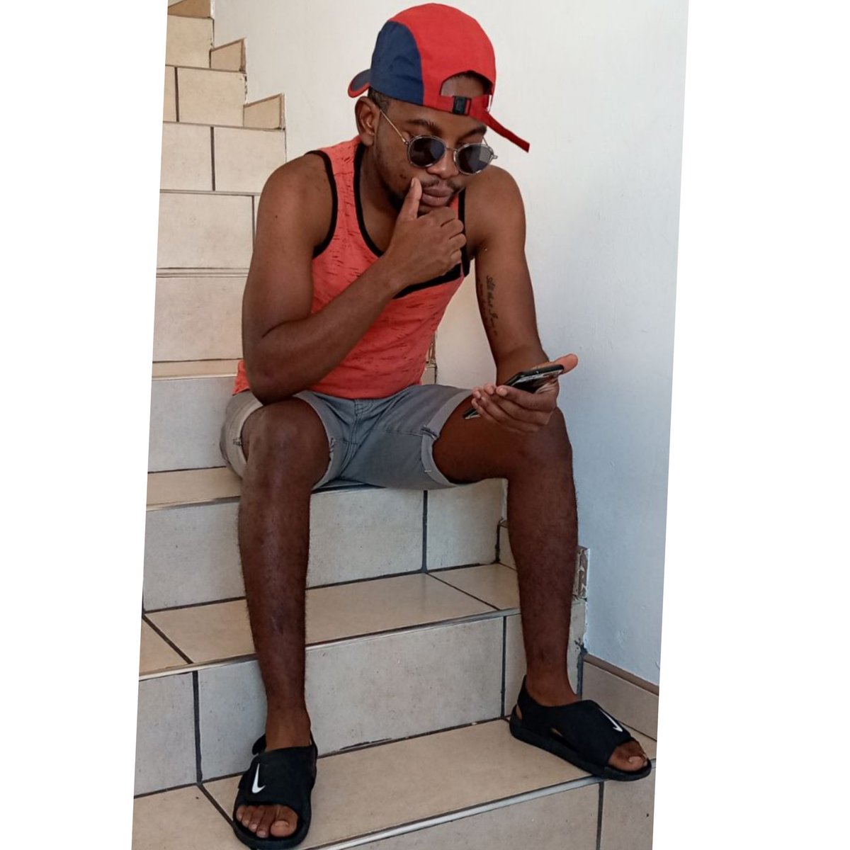 FOShande's tweet photo. Sometimes I gotta wear shades to see because my future seem to be too bright. 😎 https://t.co/7HxIveee62