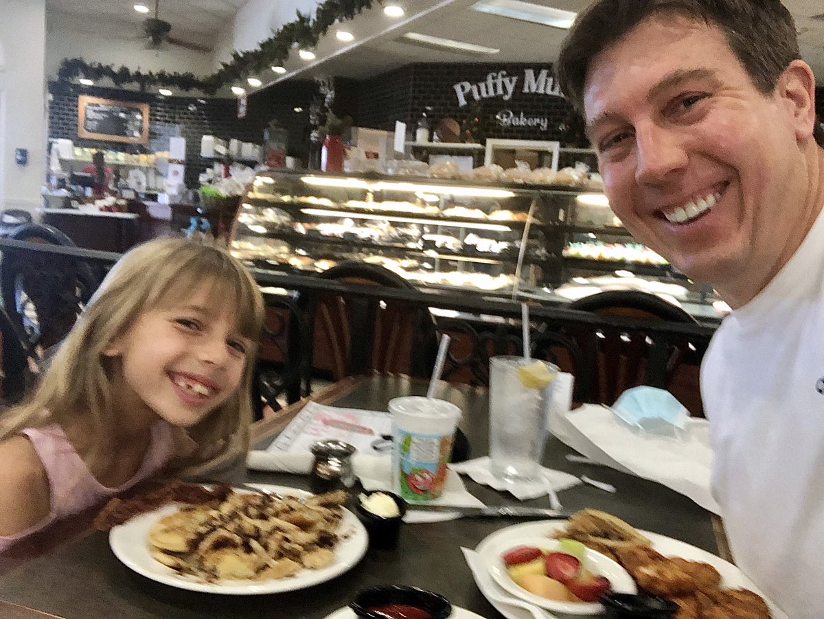 DanThomasWSMV's tweet photo. Brunch date with this young lady 😊...
#LuckiestDaddy @WSMV https://t.co/SU6lwohCdr