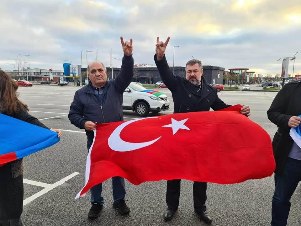 Anders__Ask's tweet photo. @SiavoshDerakhti Why do you join the grey wolves? https://t.co/PwWrxqngad