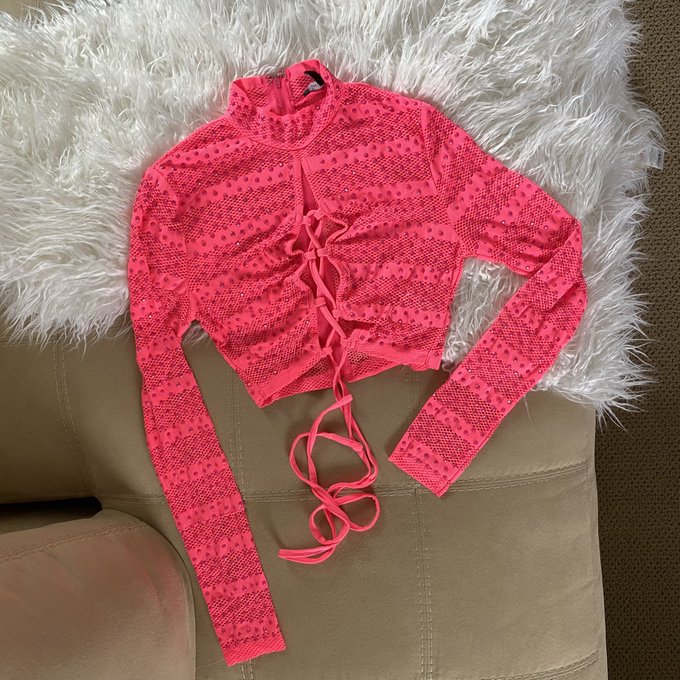 More items on Poshmark✨Some for just $5 💗 https://t.co/U1XYBMIQUX https://t.co/xIL68Ai1rz
