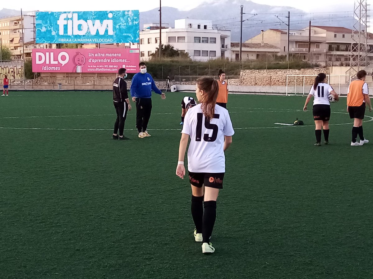 CEConstancia's tweet photo. Lliga autonòmica Balear
Final de partit
@CEConstancia 4 @udcolleoficial At 0
⚽️⚽️ Joana Maria
⚽️⚽️ Cati Serra
💪💪💪
#MatiesAmer
#TotsPlegats https://t.co/WBftOb8qOI
