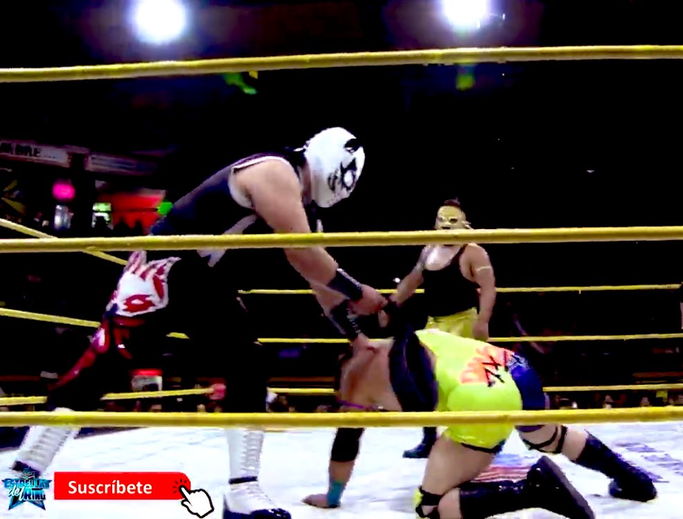 ThongWrestlers's tweet photo. Qué opinan? Esa línea que se ve bajo la malla es una tanguita?
#luchadorentanga #tangadeluchador #tanga #luchalibre #luchamexicana #calzondeluchador #hombreentanga #prowrestling #wrestlerthong #wrestling #manthong #manbutt #thongline #tanguita https://t.co/OQ1BHICIWg
