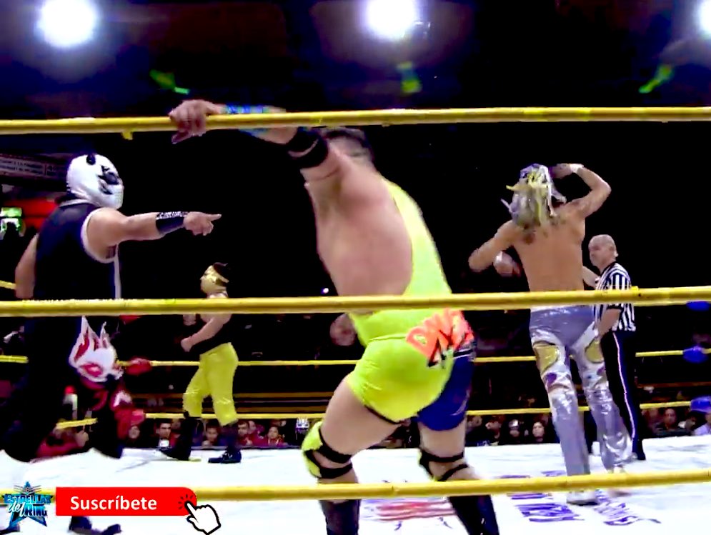 ThongWrestlers's tweet photo. Qué opinan? Esa línea que se ve bajo la malla es una tanguita?
#luchadorentanga #tangadeluchador #tanga #luchalibre #luchamexicana #calzondeluchador #hombreentanga #prowrestling #wrestlerthong #wrestling #manthong #manbutt #thongline #tanguita https://t.co/OQ1BHICIWg