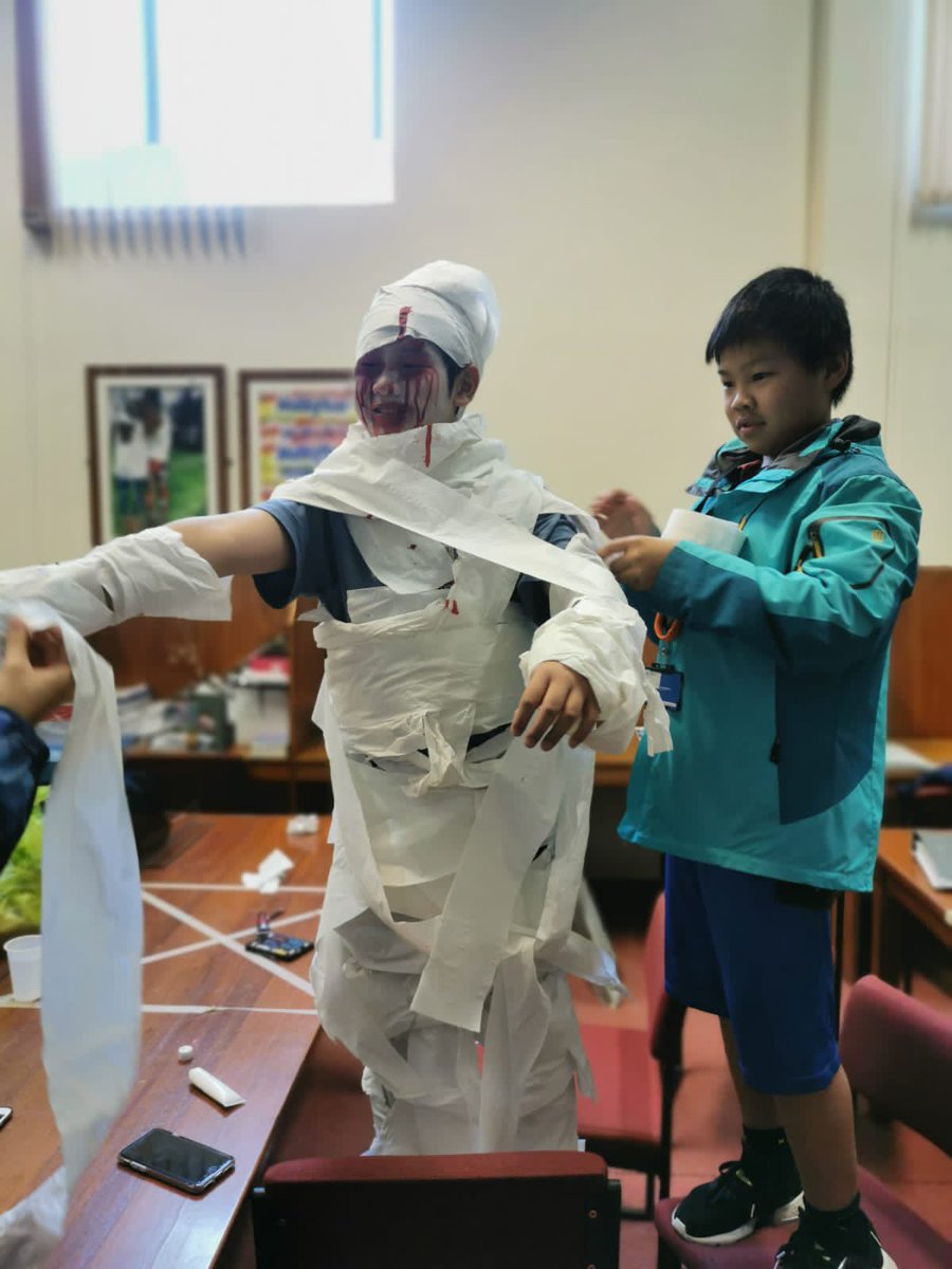 RsdBoarding's tweet photo. HALLOWEEN FUN 👻 | Don’t panic Mrs cleaner we didn’t use your toilet roll!! 🙈🤣😀 Can you recognise anyone in these pics? Lots of fun had by all involved!! 👍🏼💕🤎
.
.
.
#rsd #rsdboarding #iloveboarding https://t.co/CClPKm6KFR