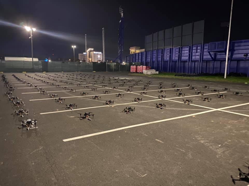 BrandonBolinski's tweet photo. @holveck_brandon @MereNewman 200+ programmable drones! https://t.co/BTrItxu1Cc