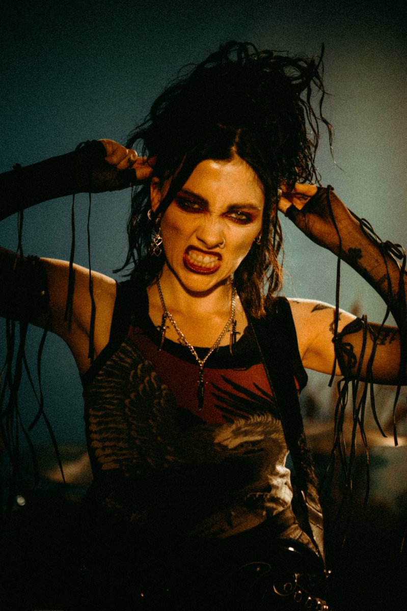 palewaves's tweet photo. TWO 🦋 https://t.co/7uLaWzJB1G