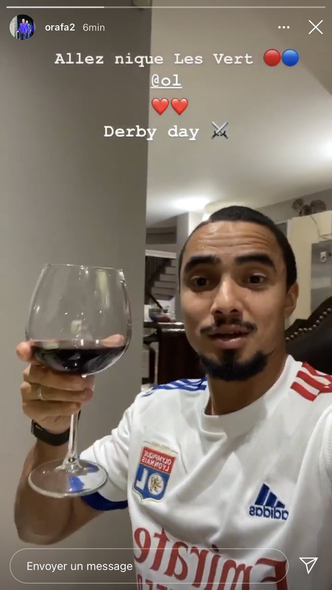 OL695's tweet photo. Ptdr 😭😭😭😭😭😭 @orafa2 https://t.co/5HgG3hztee