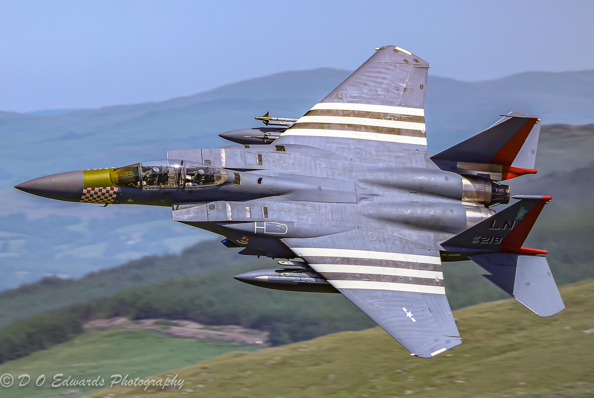 Red Tail Heritage F-15E Strike Eagle going through Exit in the Mach Loop
#F15 #F15Eagle #F15E #Machloop #USAF #libertywing #aviation #avgeek #aviationphotography #fighterjet #planespotting #militaryaviation #fighterpilot  #aviationgeek #militaryjet #militaryaircraft #Military