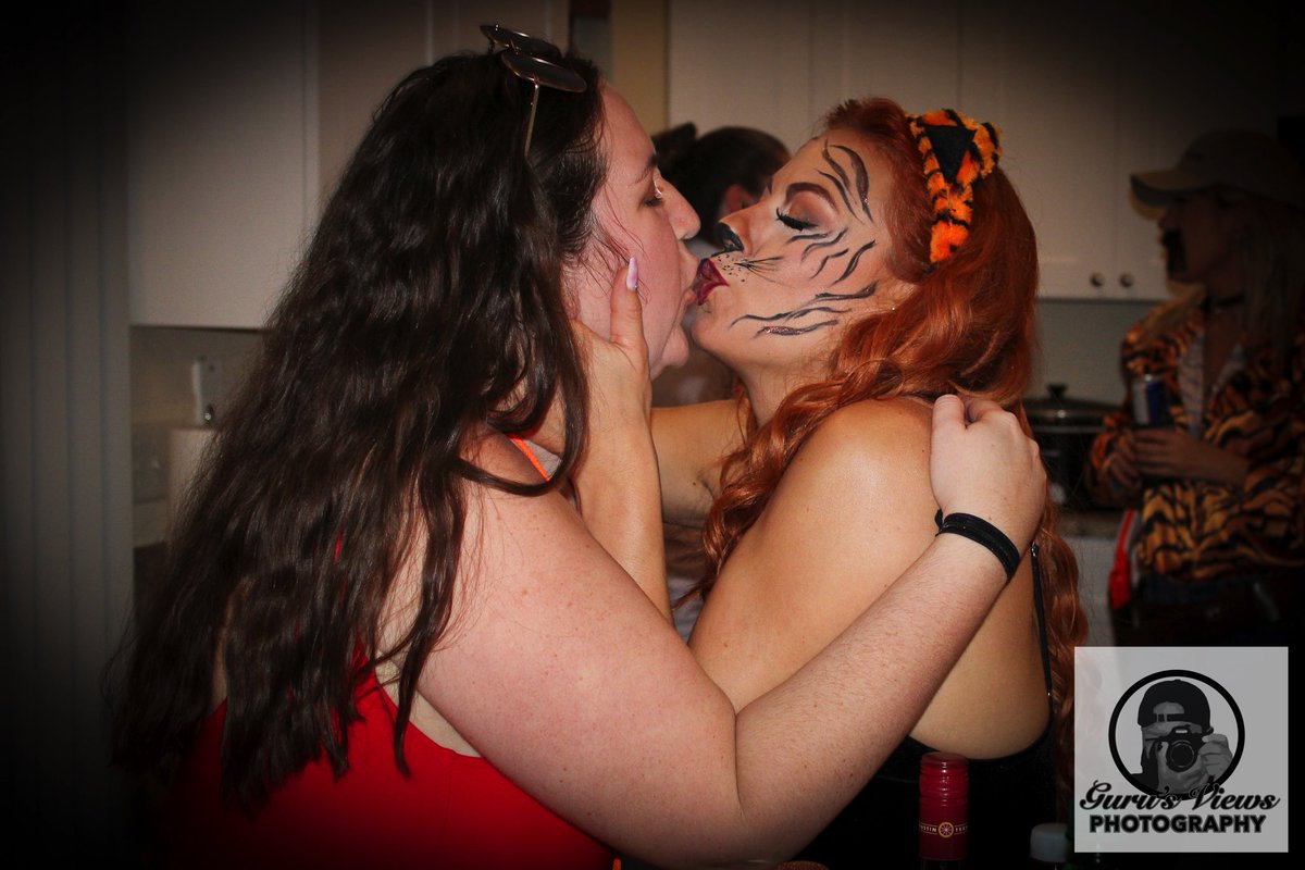 guru813's tweet photo. 10-31-20 (housewarming) #halloween2020
#gurusviews
.
.
.
πΈ @guru813 https://t.co/T75FYE6QRO