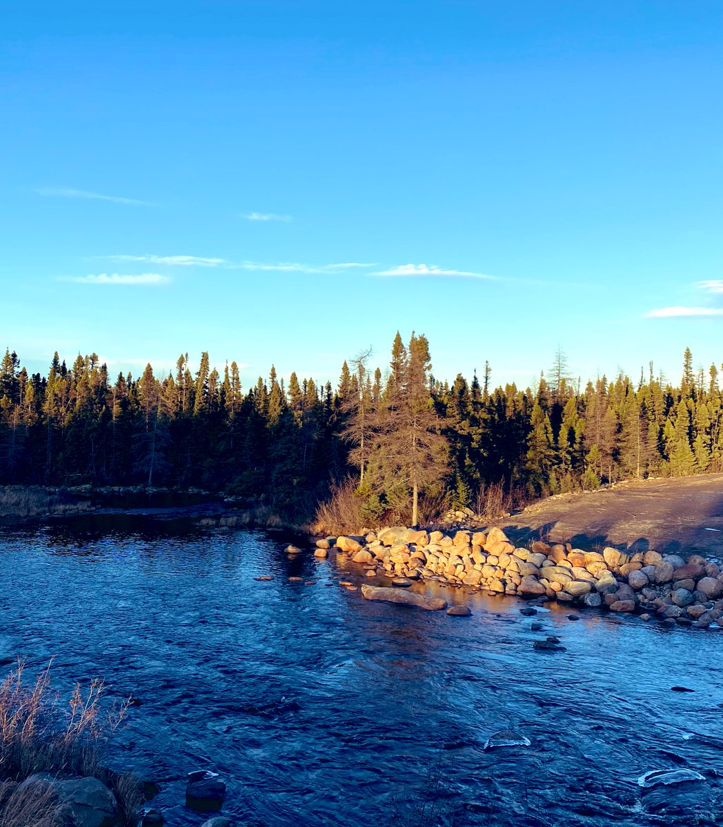YvonneJJones's tweet photo. Somedays when I drive the #TransLabradorHighway it rejuvenates me- on this day it was filled with magnificent wonder- it’s like the land and the rivers were reaching up to meet you and the sky cast a spectacular peace of artistry-Oh How fortunate we are to call this place home https://t.co/o1uqwzvHSl