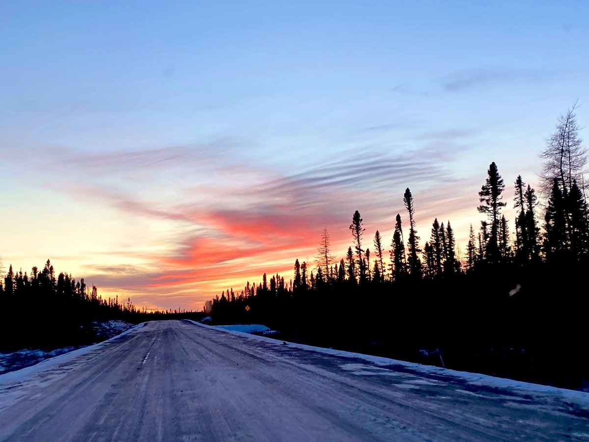 YvonneJJones's tweet photo. Somedays when I drive the #TransLabradorHighway it rejuvenates me- on this day it was filled with magnificent wonder- it’s like the land and the rivers were reaching up to meet you and the sky cast a spectacular peace of artistry-Oh How fortunate we are to call this place home https://t.co/o1uqwzvHSl
