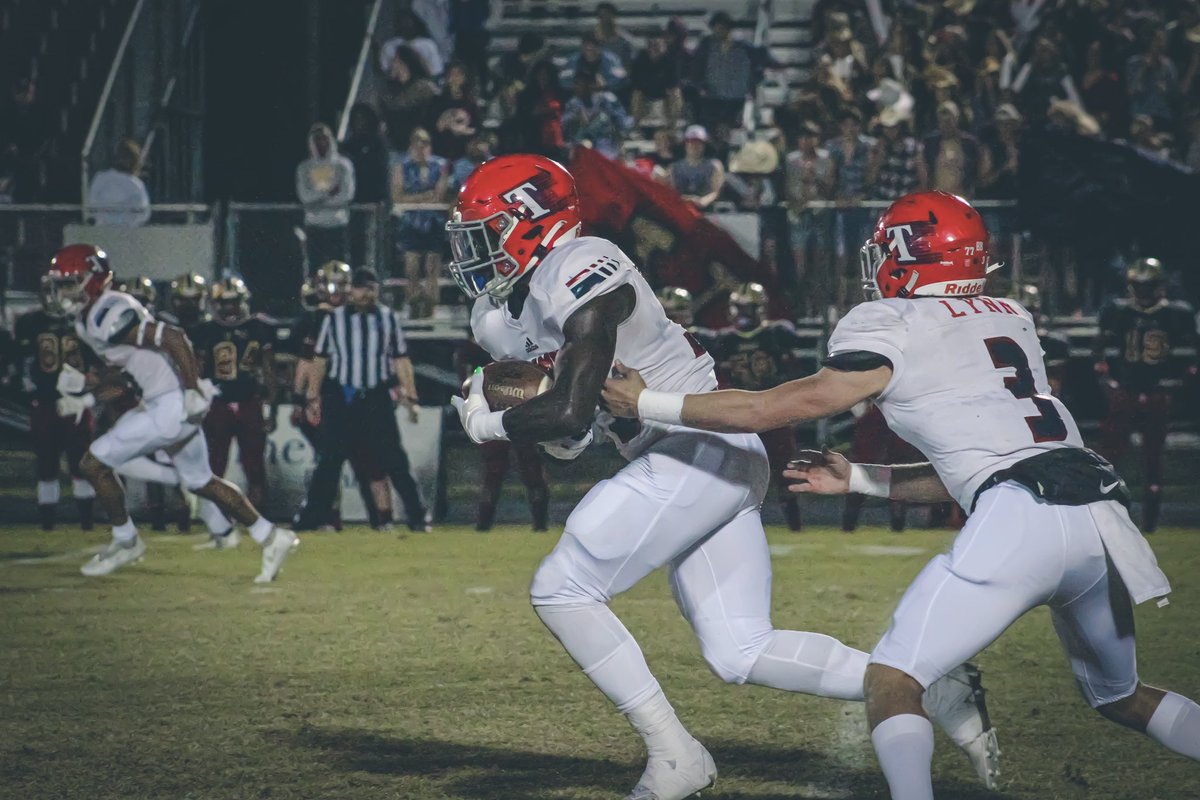 ToombsFootball1's tweet photo. Friday night recap ๐ธ:
https://t.co/kvSAf5FS0B
#BeADog #ToombsCountyFootball https://t.co/ygebq5DDKF