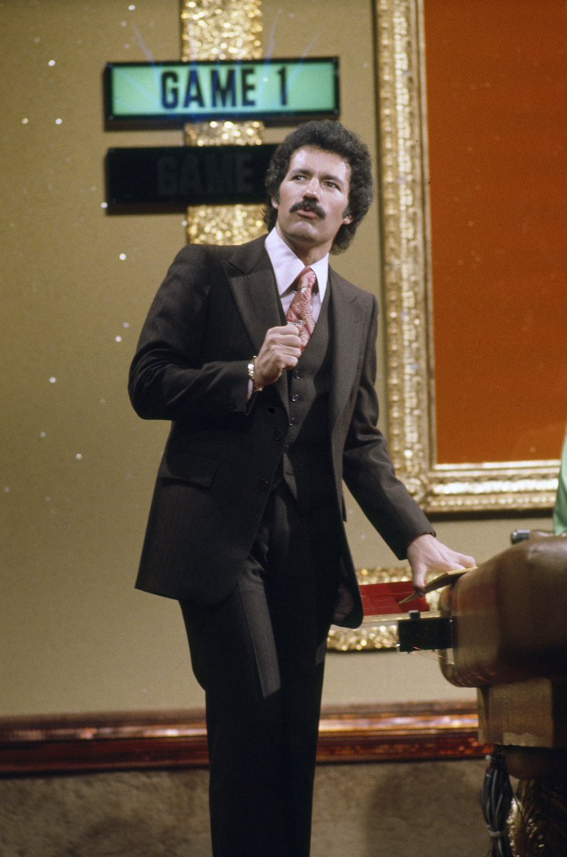 amanda_parris's tweet photo. A screen legend who made being informed and knowledgeable about a wide array of topics look so cool to generations of audiences. 

Thank you Alex Trebek. 
Rest in Peace. https://t.co/QQyPnxaoW0