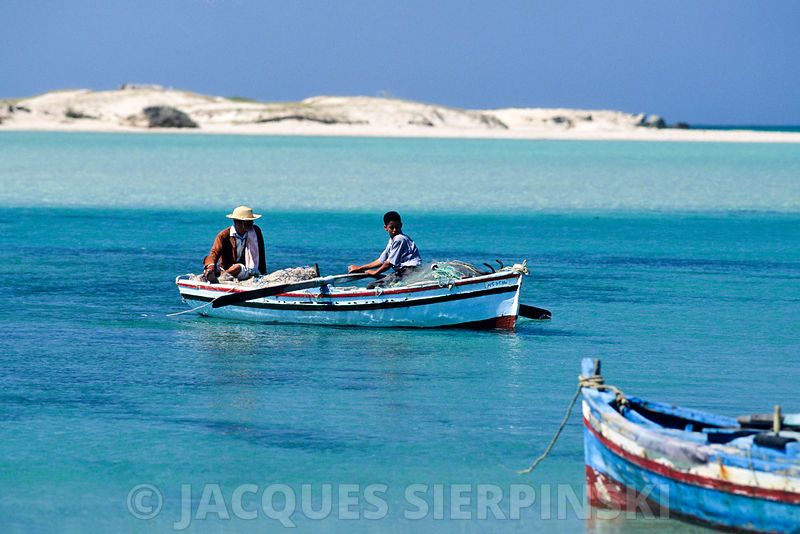 2) It's the only country in the Maghreb that has inhabited Islands and their people are sea people whose livelihoods often depends on fishing.Calypso (Kerkennah) & the island of dreams (Djerba) were mentioned in Omer's Odyssey.Djerba island is bigger than neighboring Malta!