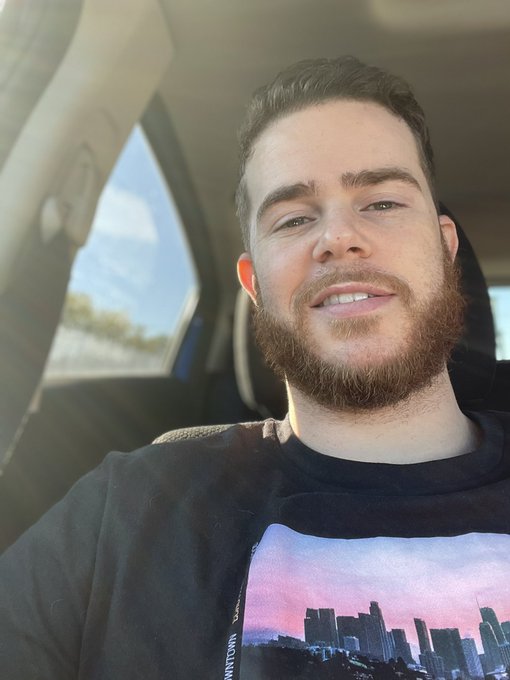 Selfies or nah? https://t.co/mDr1loypwM