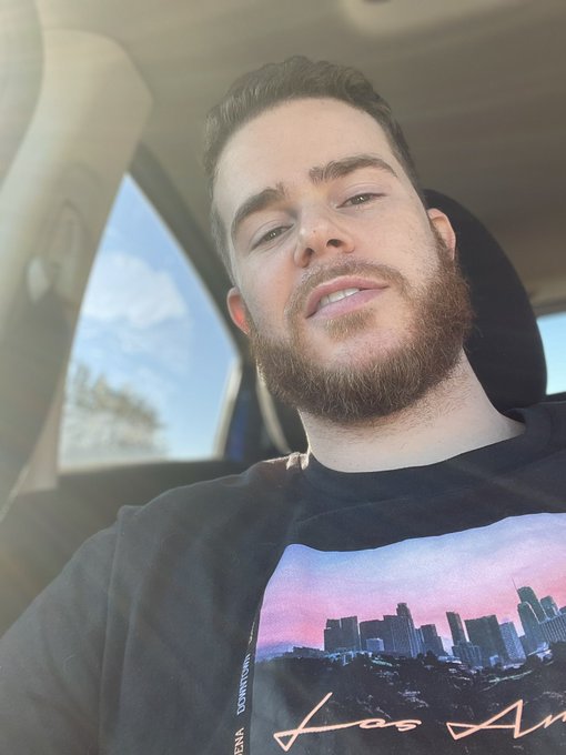 Selfies or nah? https://t.co/mDr1loypwM