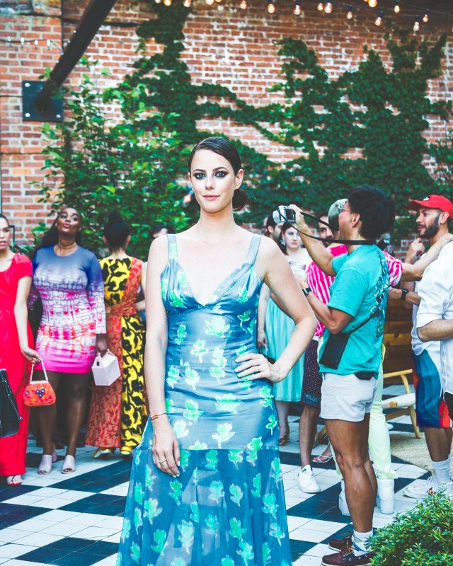 kscodderspix's tweet photo. kaya scodelario at prabal gurung's #strongerincolour party (2020)💙 https://t.co/YAxFxQMwrO