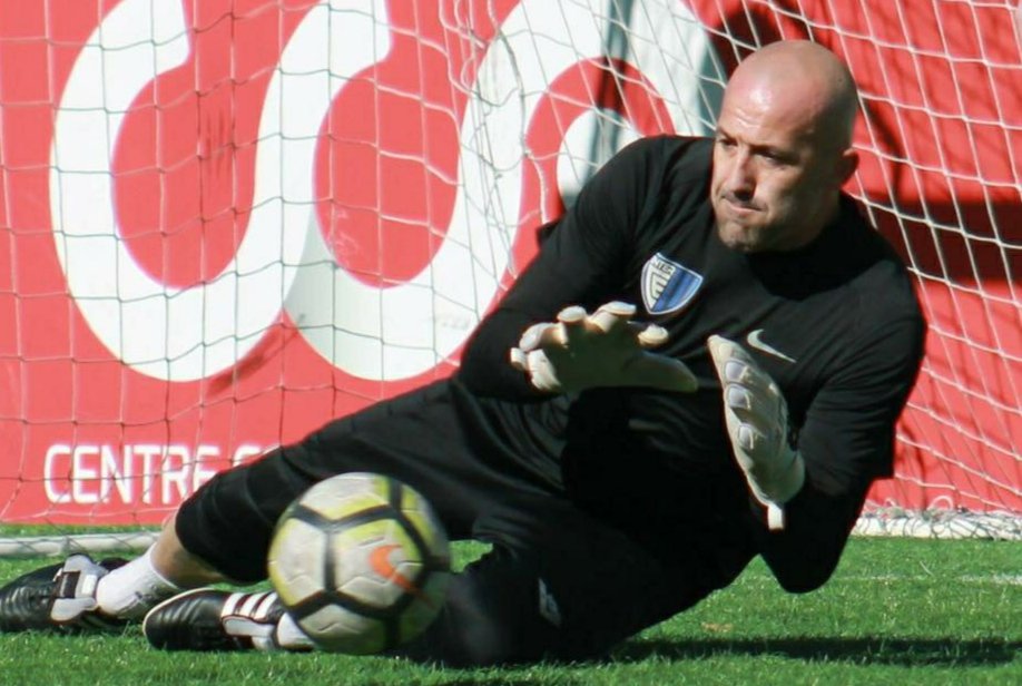 🔊 ÀUDIO <a href="/totgira/">Tot gira</a> #futbolcat

🙌 Un porter de Champions.  <a href="/JBGBAYONA/">JOAN BAYONA GALLARDO</a> (<a href="/ADGuixols1914/">AD Guíxols</a>, <a href="/palamoscf/">PALAMÓS CF 💙💛</a> i <a href="/interescaldes/">Inter Club Escaldes</a>) el Gianluigi Buffon del futbol català. 

🎼 Us presentem el nou himne de l'<a href="/aeramassa/">A.E. Ramassà</a> 

A barraca ▶️ccma.cat/catradio/alaca…