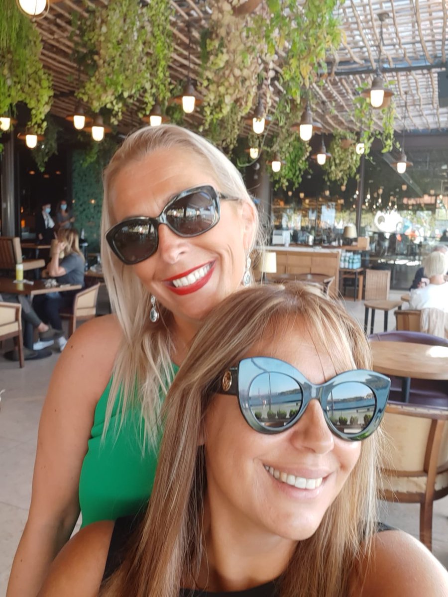 Sofia29449247's tweet photo. #sundaylunchtime #Lisboa https://t.co/8biNXgCbTK