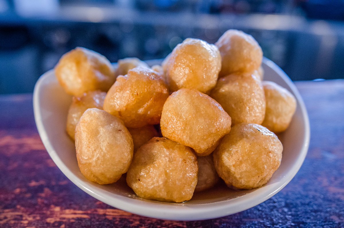 RealGreekTweet's tweet photo. Check out our Loukoumathes (bite-sized Greek honey donuts) recipe on our latest Instagram post 🤤

https://t.co/vc3ARUa3Li https://t.co/dVAx4o3raE