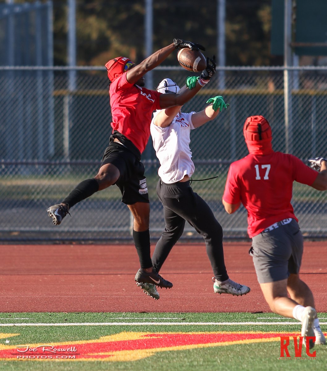 Joe_roswell's tweet photo. I had the pleasure to shoot the @RVCshowcase yesterday presented by @westcoastpreps_  &amp; @BrandonYounger - HUGE turnout and a very well organized. Tons of talented athletes made for a great afternoon/evening of 7vs7. Thank you for having me out. More images>https://t.co/iITthbXlHk https://t.co/q1g7BmD4iL