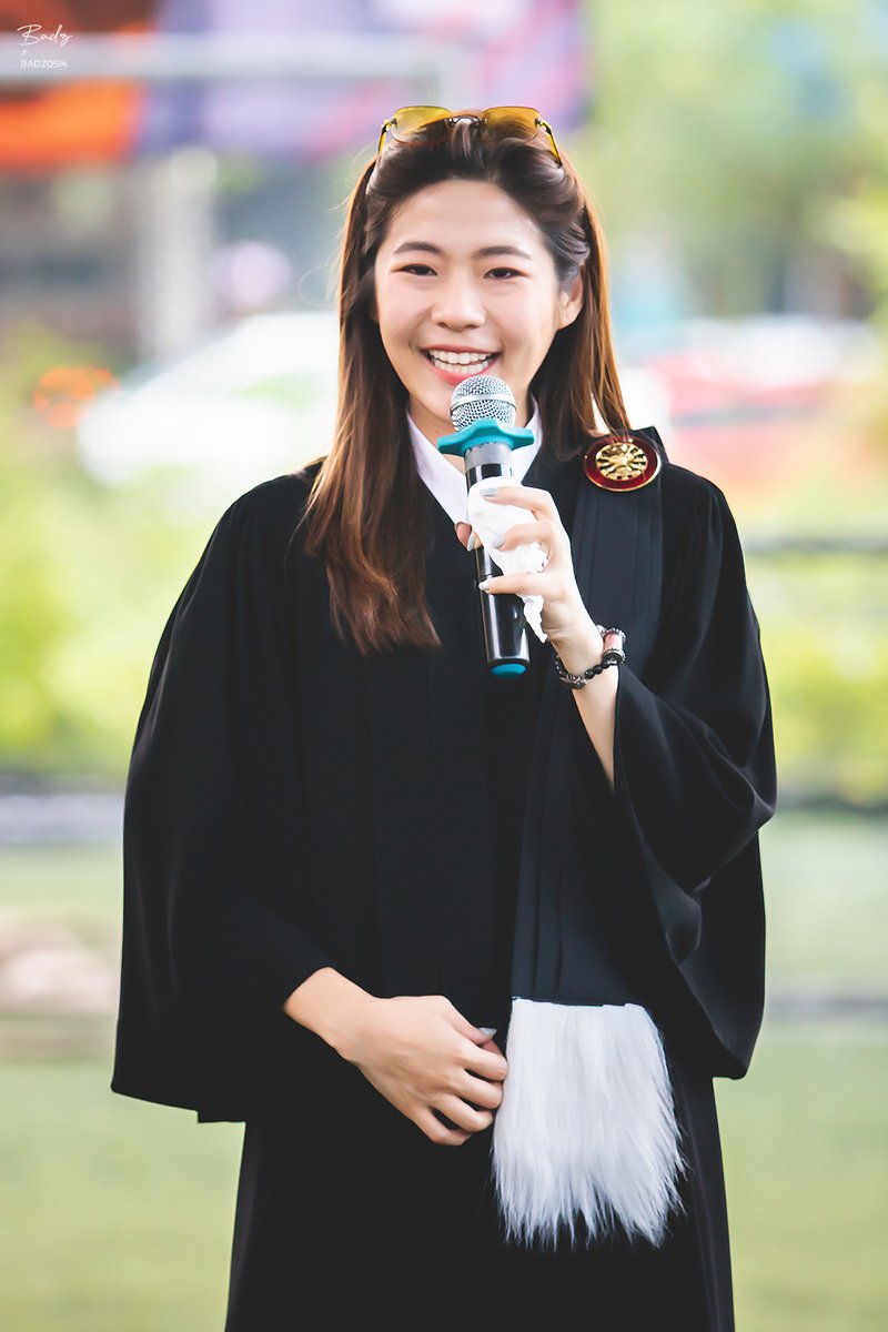 BADz0514's tweet photo. [201108]  #Leenam - #LeenamChampionship
#HappyLeenamDay 
น้องเค้าเรียนจบแน้ว /ซับนั้มตา
ยินดีกับน้องเค้าด้วยยย🎉🎉🎉 https://t.co/A4x2w32UJ6