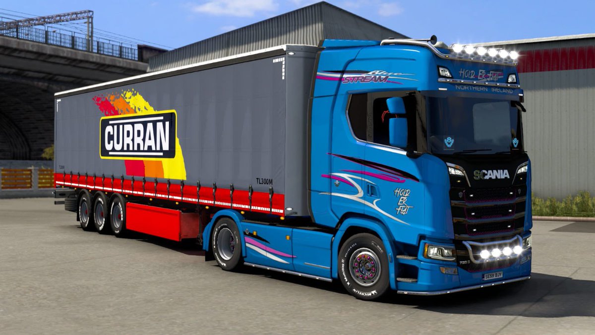 Curransofbangor's tweet photo. Who all loves @SCSsoftware Euro Truck Simulator?! Check out this amazing Nextgen @RoadTrucksLtd pulling one of our @SDCtrailers 😍 Incredible work as ever from the talented @GlennMRX 💙 https://t.co/ffkHghjcGQ