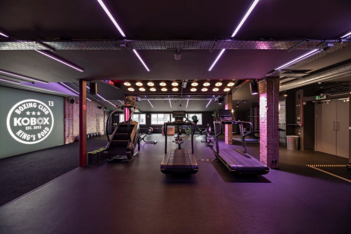 SHHArchitects's tweet photo. Interiors of the @KOBOX boxing studio in Chelsea designed by the team. 

#kobox #boxing #gym #boxingstudio #shharchitects #interiordesign #studio #decor #health #healthandfitness #fitness #gymdesign #gymdecor #washroom #weights https://t.co/yO0WXrJpRQ