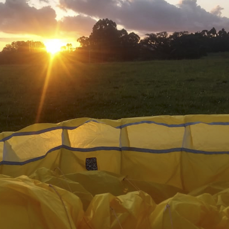 solparagliders's tweet image. Obrigado por mais um dia!

By  @allflyparamotor
Anderson Bech

#paramotor #paramotoring #paramotors #paramotorbrasil #voar #natureza #pordosol #solparagliders #solsports #solsportsofficial #allflyparamotor