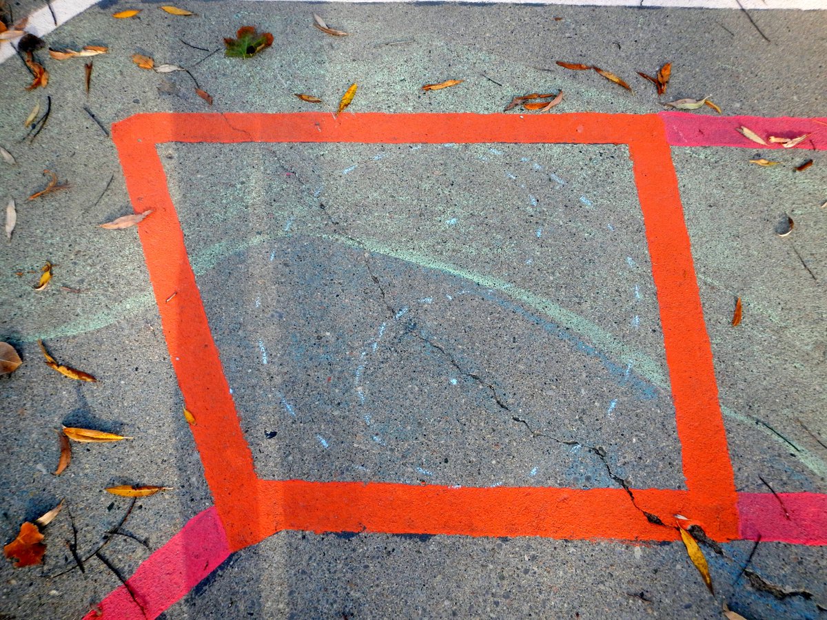 LabyrinthsDOTca's tweet image. 22 Lane Octagon Labyrinth

Canvas space in Octant facing Parkdale Neighbourhood,

Currently home to Toronto&apos;s Tibetan Community,

I chose to paint Taijitu / Yin-Yang Symbol to acknowledge their presence...

Budapest Park ~ Sunnyside Beach ~ Toronto

| #Labyrinths🍥#LabyrinthArt🎨