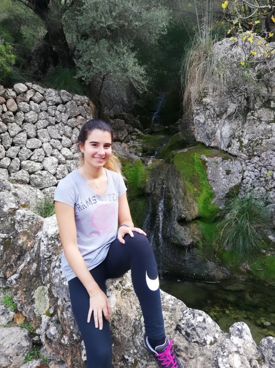 DalmauMB's tweet photo. Avui ha tocat anar d'excursió en el Barranc de Biniaraix. Ha estat un diumenge entretengut amb la millor companyia 💚 #22121 #22121-UIB https://t.co/YODZSeN3p1