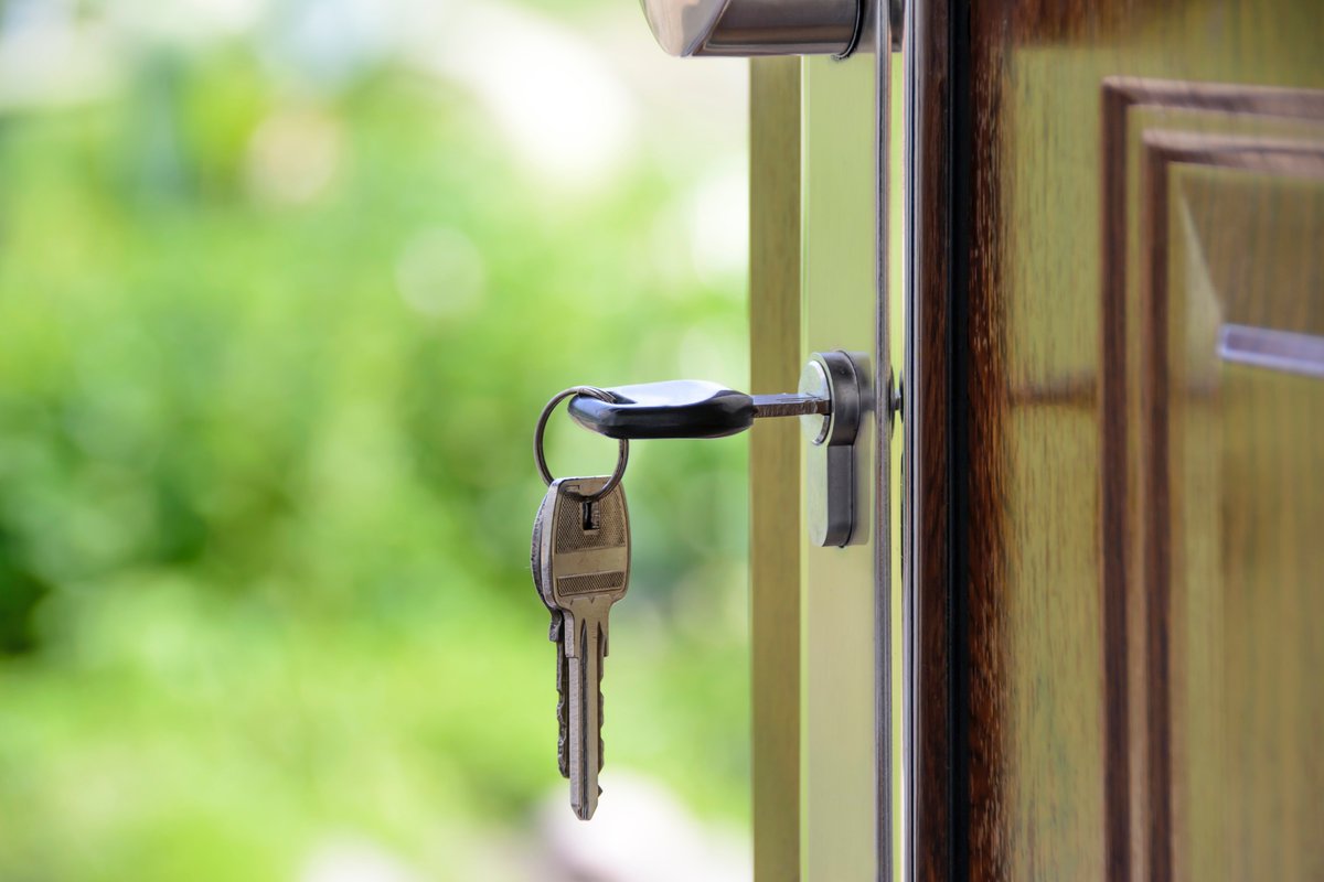 gosection8's tweet photo. Landlords, list your property today! It only takes a couple of minutes to post a listing, and you’ll get leads sent directly to your inbox - for free.
#Section8housing #Section8 #GoSection8 #Section8rentals #affordablehousing #affordablerentals Revolist #properties https://t.co/sjdOAUp0kw