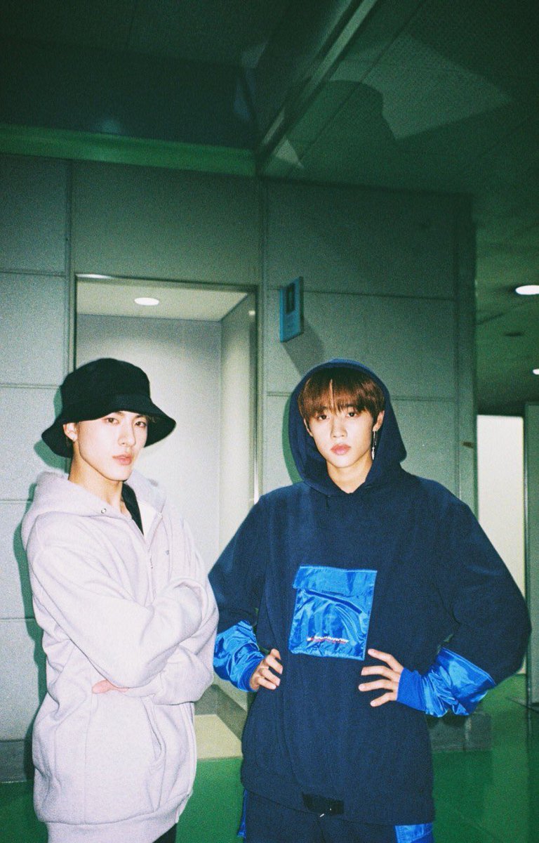 sunricnyukyu's tweet image. hello!
this is a new acc for tbz&apos;s chaotic besties and soulmates sunric &amp;amp; nyukyu, I&apos;ll be posting about the four of them daily so kindly rt this and follow for a sunricnyukyu content ,thank you! ·͜·♡