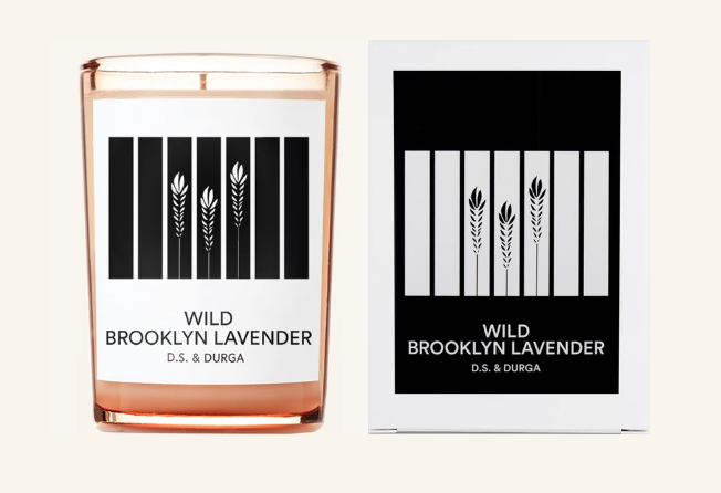 SilverDeerStore's tweet image. Wild Brooklyn Lavander es una vela aromática de D.S. &amp;amp; DURGA que te transporta al florecer del emblemático distrito neoyorkino, a los primeros años en donde  todo parecía posible. El aroma incluye notas altas de lavanda espiga, vetiver y ante.
bit.ly/36kM7Vc